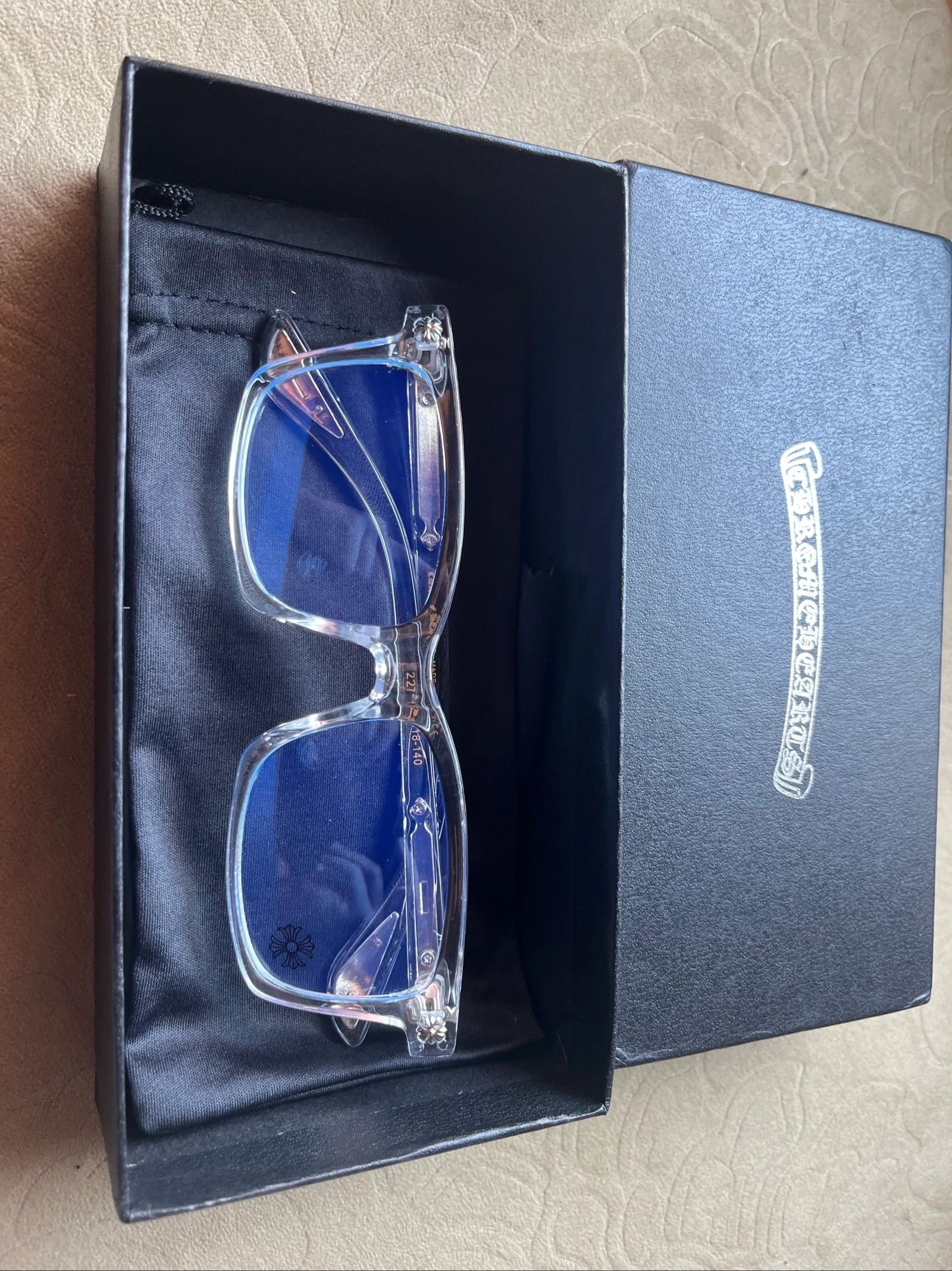 Gafas chrome hearts transparentes